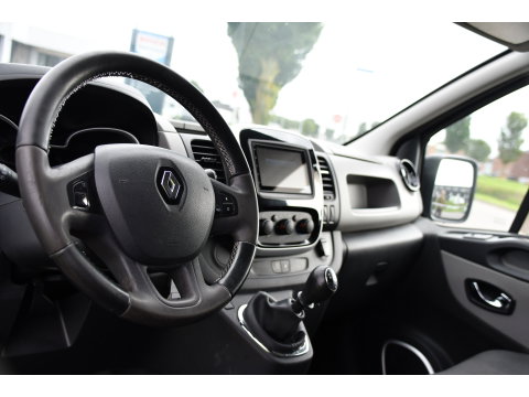 Renault Trafic 1.6 dCi T29 L2H1 Luxe Black Edition Camera, Cruise, Multimedia, 125pk, Trekhaak, Airco, Uniek!