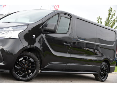 Renault Trafic 1.6 dCi T29 L2H1 Luxe Black Edition Camera, Cruise, Multimedia, 125pk, Trekhaak, Airco, Uniek!