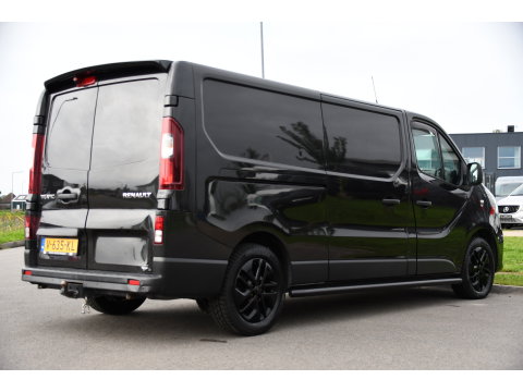 Renault Trafic 1.6 dCi T29 L2H1 Luxe Black Edition Camera, Cruise, Multimedia, 125pk, Trekhaak, Airco, Uniek!