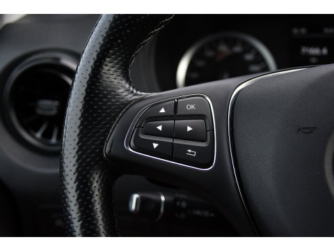 Mercedes-Benz Vito CDI L2 PB Edition Camera, Cruise, Carplay, 190pk, LED, Multimedia, Clima, Automaat, Uniek!