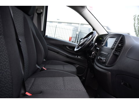 Mercedes-Benz Vito CDI L2 PB Edition Camera, Cruise, Carplay, 190pk, LED, Multimedia, Clima, Automaat, Uniek!