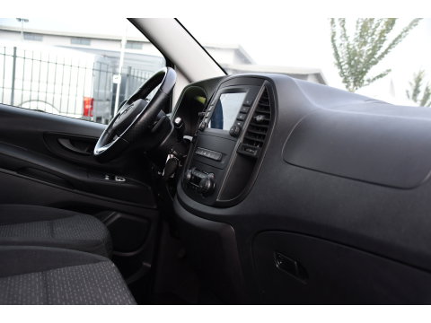 Mercedes-Benz Vito CDI L2 PB Edition Camera, Cruise, Carplay, 190pk, LED, Multimedia, Clima, Automaat, Uniek!