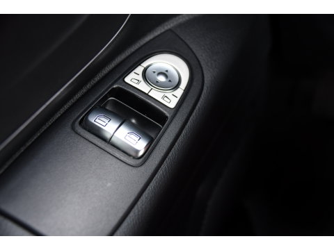 Mercedes-Benz Vito CDI L2 PB Edition Camera, Cruise, Carplay, 190pk, LED, Multimedia, Clima, Automaat, Uniek!