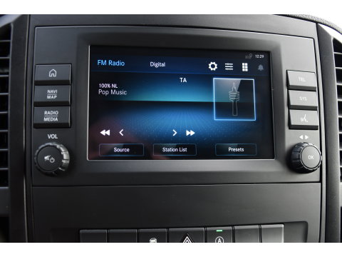 Mercedes-Benz Vito CDI L2 PB Edition Camera, Cruise, Carplay, 190pk, LED, Multimedia, Clima, Automaat, Uniek!