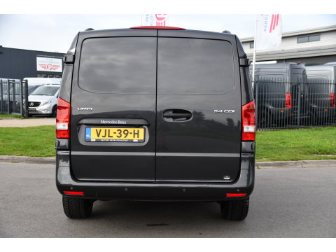 Mercedes-Benz Vito CDI L2 PB Edition Camera, Cruise, Carplay, 190pk, LED, Multimedia, Clima, Automaat, Uniek!