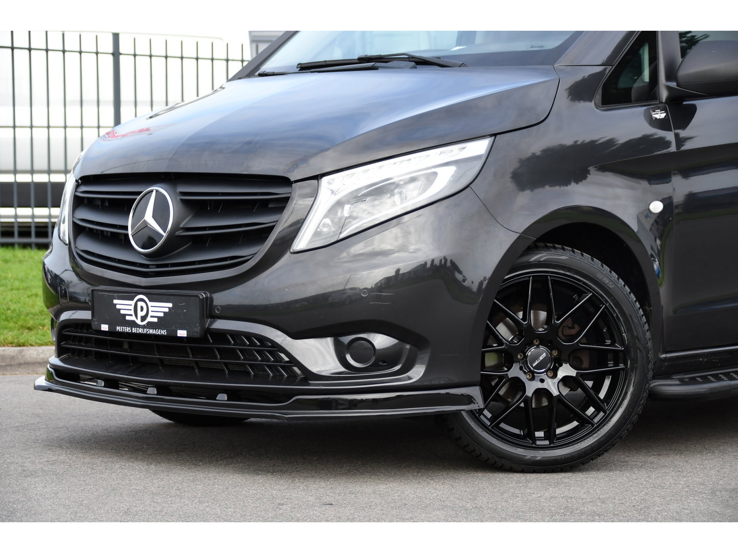 Mercedes-Benz Vito CDI L2 PB Edition Camera, Cruise, Carplay, 190pk, LED, Multimedia, Clima, Automaat, Uniek!
