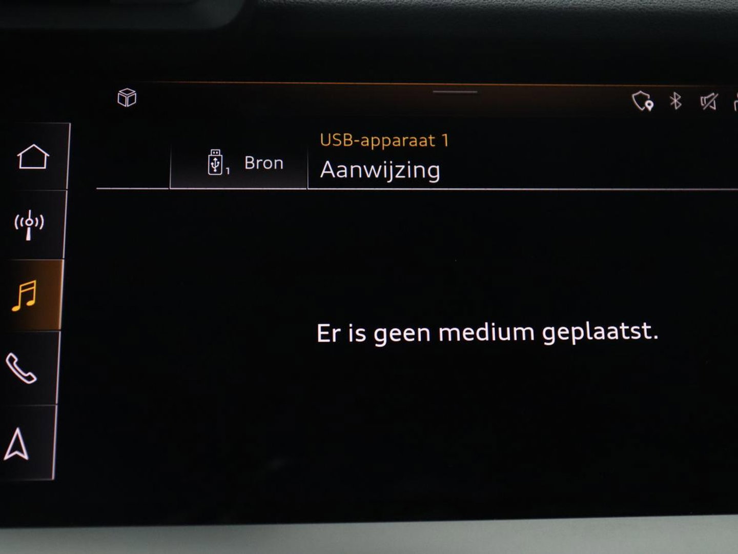 Audi A3 Limousine 35 TFSI S edition | Camera | Park assist | Carplay | Virtual Dashboard | Climate control | Full LED | Cruise control |