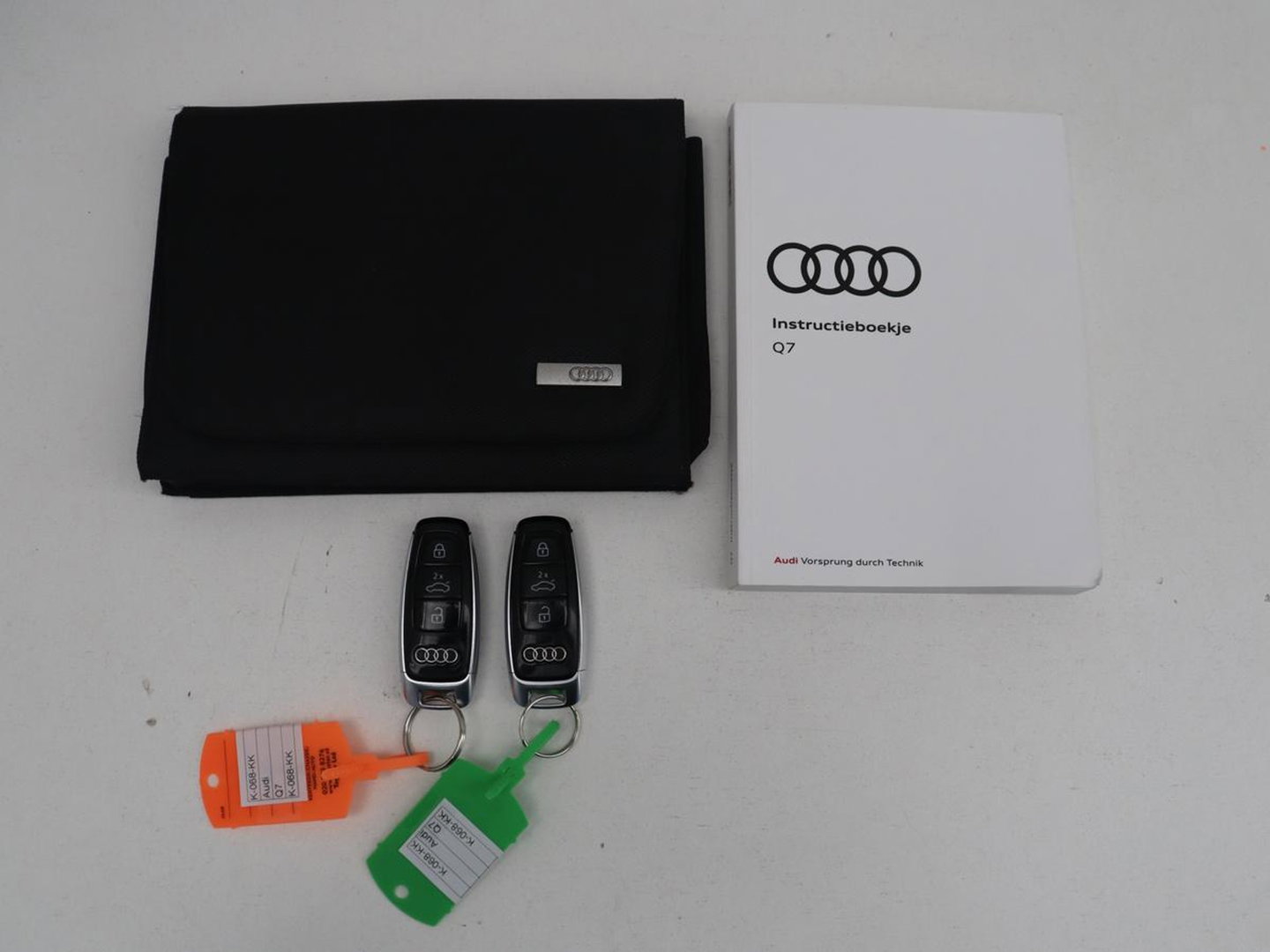 Audi Q7 55 TFSI e quattro Pro Line Plus | Panoramadak | Trekhaak | Leder | Stoelkoeling | Camera | Cruise control | Navigatie | Carplay | Stoelverwarming | Bang & Olufsen | Memory |