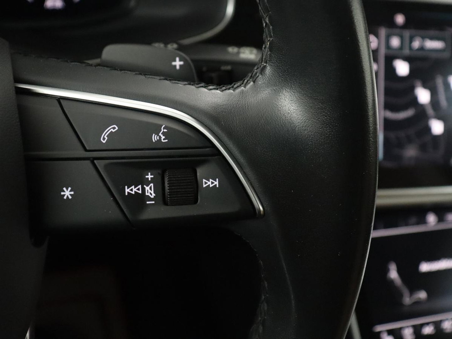 Audi Q7 55 TFSI e quattro Pro Line Plus | Panoramadak | Trekhaak | Leder | Stoelkoeling | Camera | Cruise control | Navigatie | Carplay | Stoelverwarming | Bang & Olufsen | Memory |