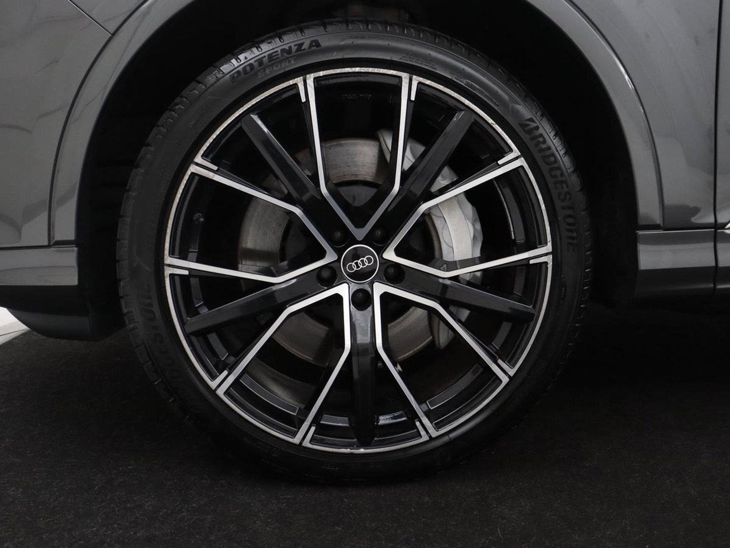 Audi Q7 55 TFSI e quattro Pro Line Plus | Panoramadak | Trekhaak | Leder | Stoelkoeling | Camera | Cruise control | Navigatie | Carplay | Stoelverwarming | Bang & Olufsen | Memory |
