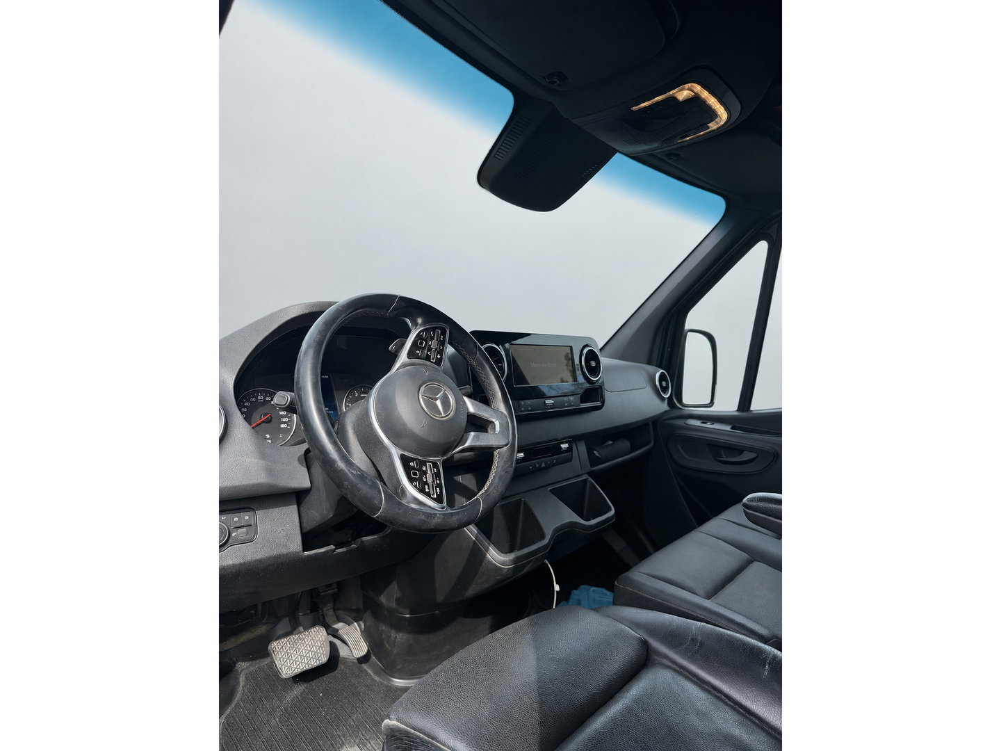 Mercedes-Benz Sprinter 315 1.9 CDI L3H2 RWD PB Edition Camera, Cruise, Carplay, LED, 2 x Schuifdeur, Automaat, 10,5'' Mbux, Leder, Sensoren, 150pk, Uniek!