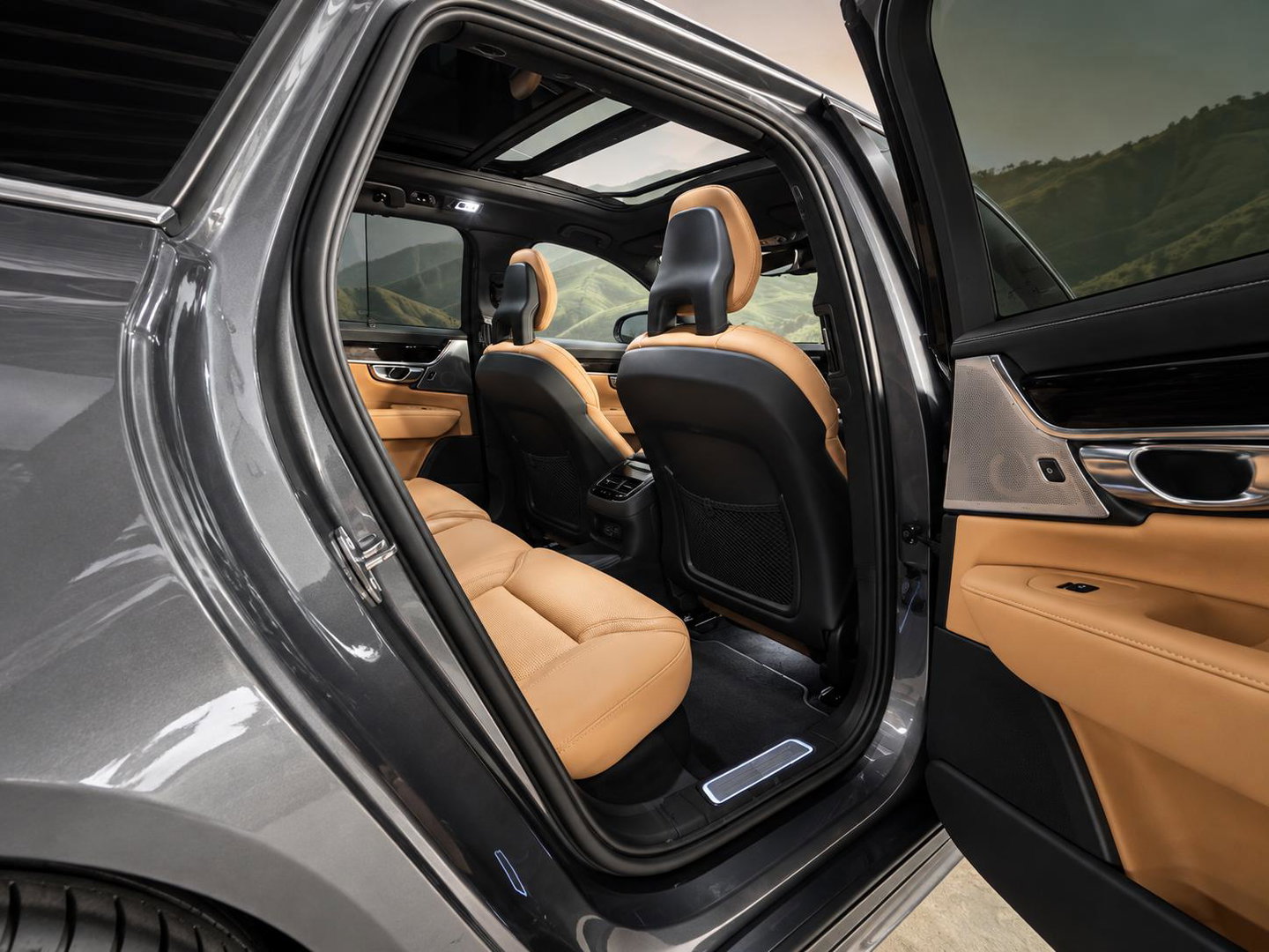 Volvo V90 2.0 T8 AWD Inscription Pano I stoel ventilatie l B&W