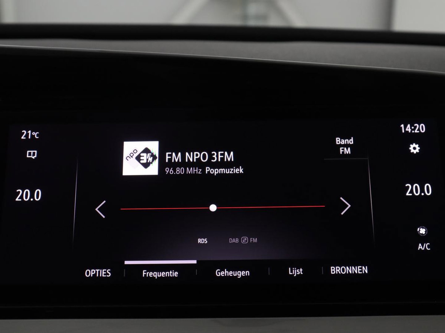Opel Grandland X 1.6 Turbo Plug-In Hybrid Business Elegance