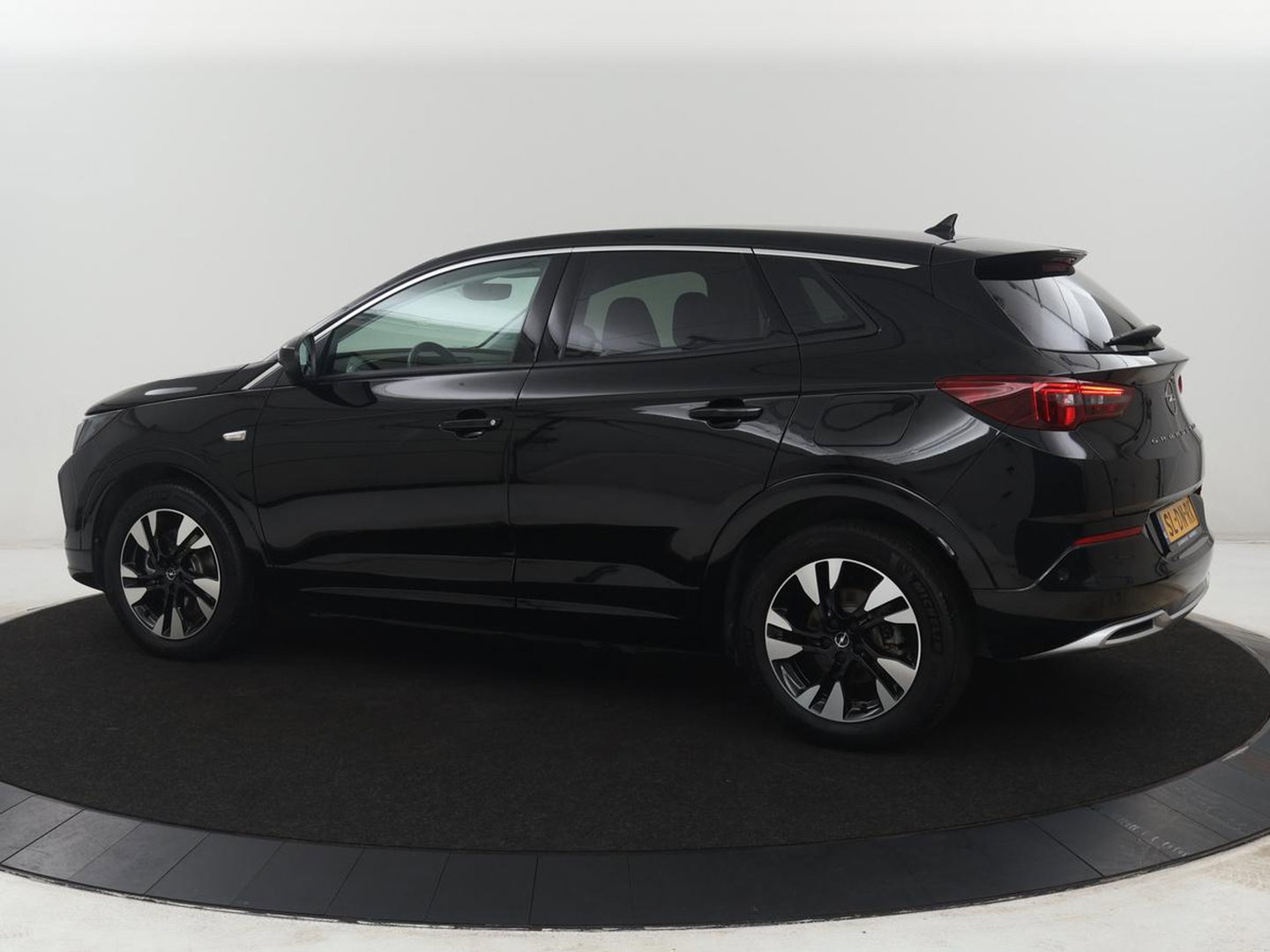 Opel Grandland X 1.6 Turbo Plug-In Hybrid Business Elegance