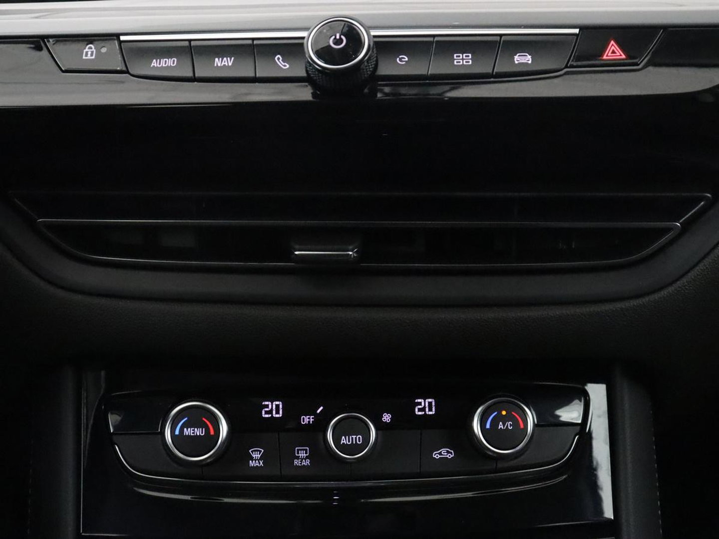 Opel Grandland X 1.6 Turbo Plug-In Hybrid Business Elegance
