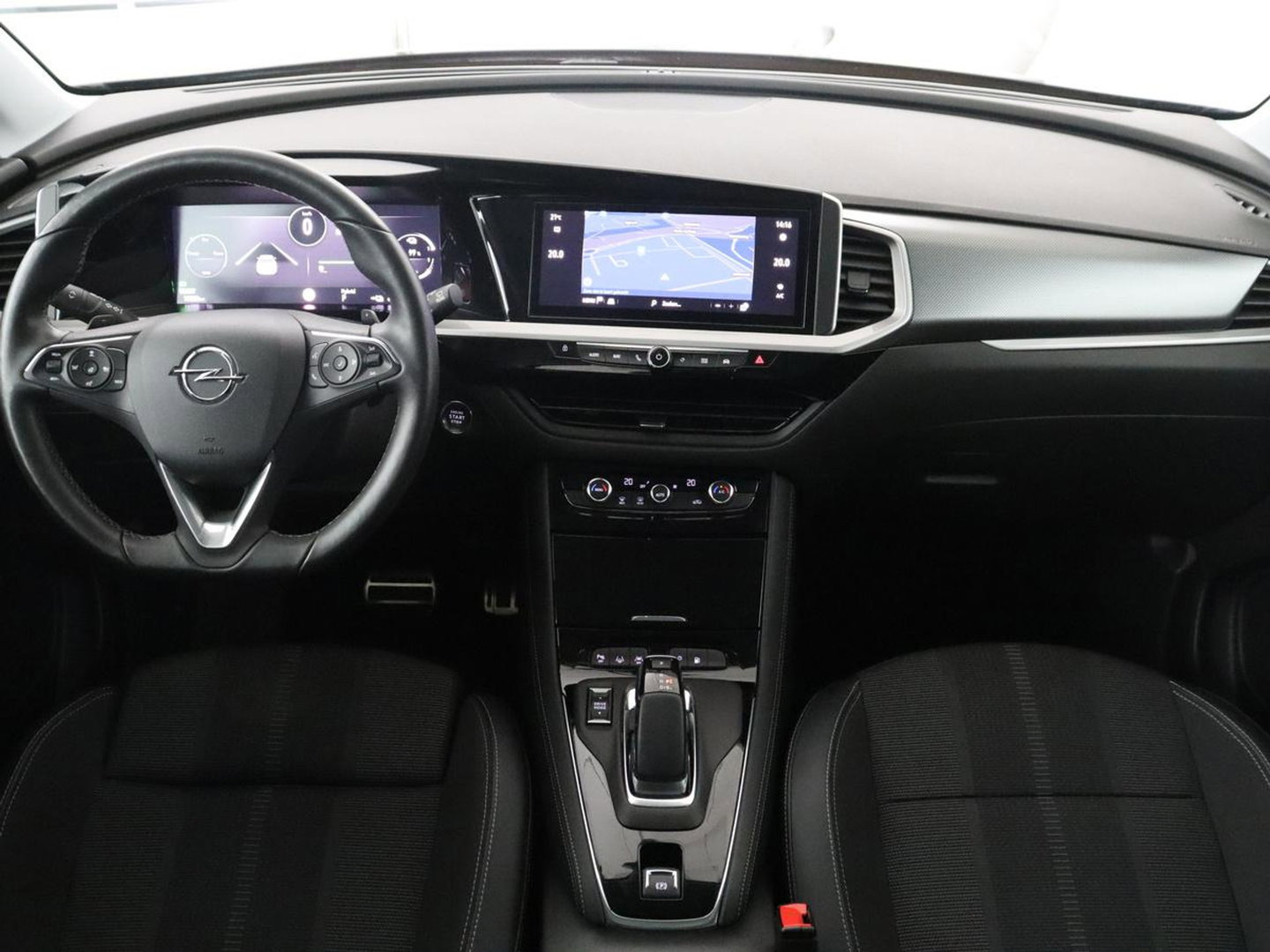 Opel Grandland X 1.6 Turbo Plug-In Hybrid Business Elegance