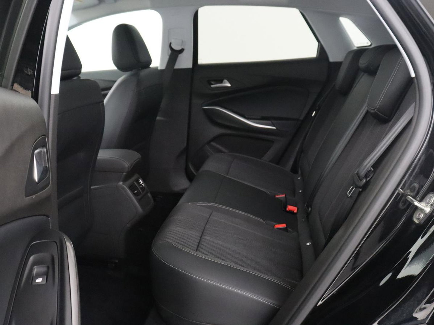 Opel Grandland X 1.6 Turbo Plug-In Hybrid Business Elegance