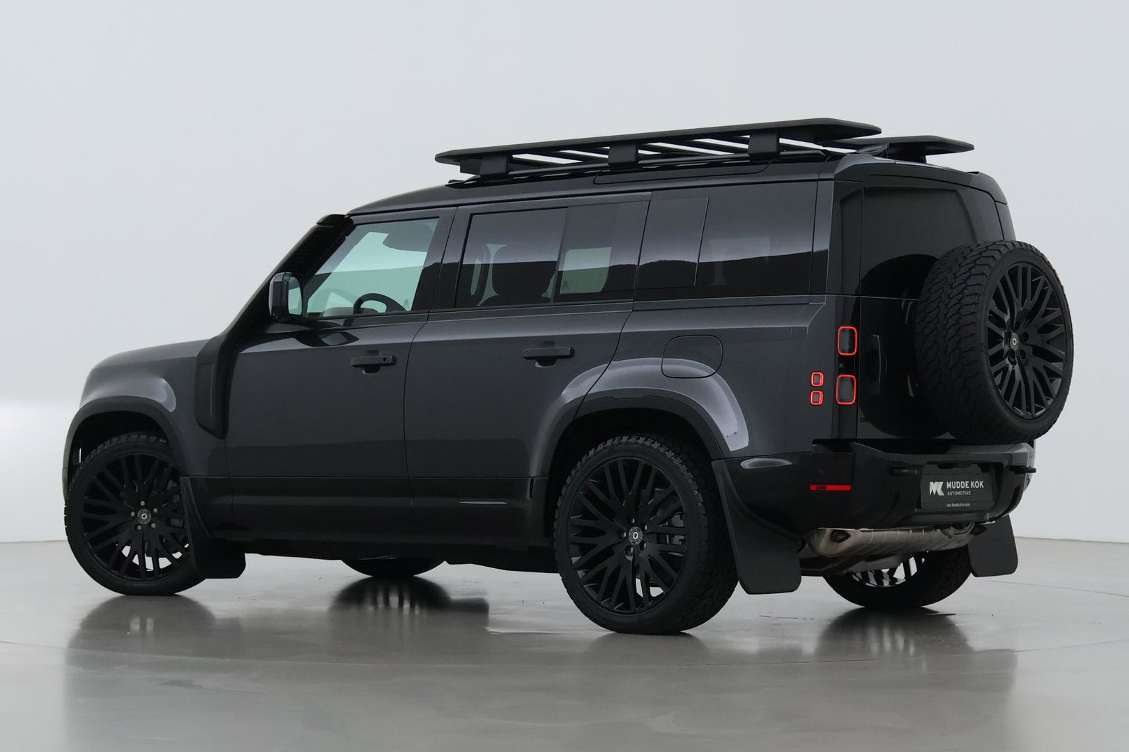 Land Rover Defender 110 P300e X-Dynamic HSE | HERITAGE 22 Inch | Explorer Pack | ClearSight | Meridian Surround | Head-Up | ACC | Panoramadak | Trekhaak