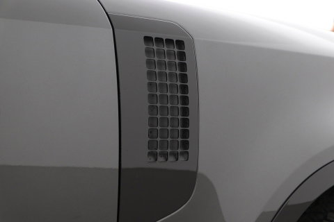 Land Rover Defender 110 P300e X-Dynamic HSE | HERITAGE 22 Inch | Explorer Pack | ClearSight | Meridian Surround | Head-Up | ACC | Panoramadak | Trekhaak