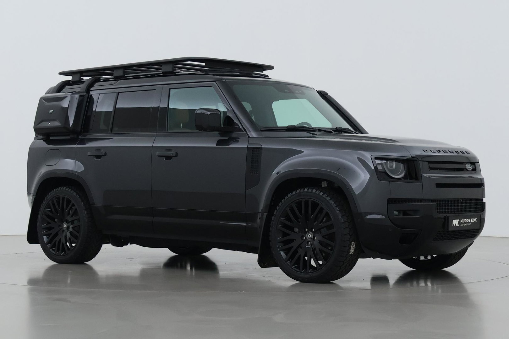 Land Rover Defender 110 P300e X-Dynamic HSE | HERITAGE 22 Inch | Explorer Pack | ClearSight | Meridian Surround | Head-Up | ACC | Panoramadak | Trekhaak