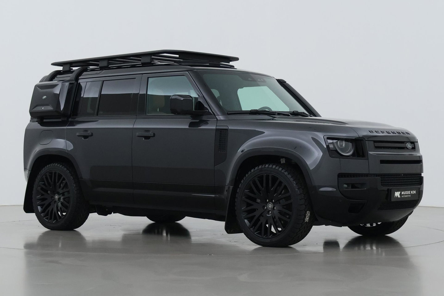 Land Rover Defender 110 P300e X-Dynamic HSE | HERITAGE 22 Inch | Explorer Pack | ClearSight | Meridian Surround | Head-Up | ACC | Panoramadak | Trekhaak