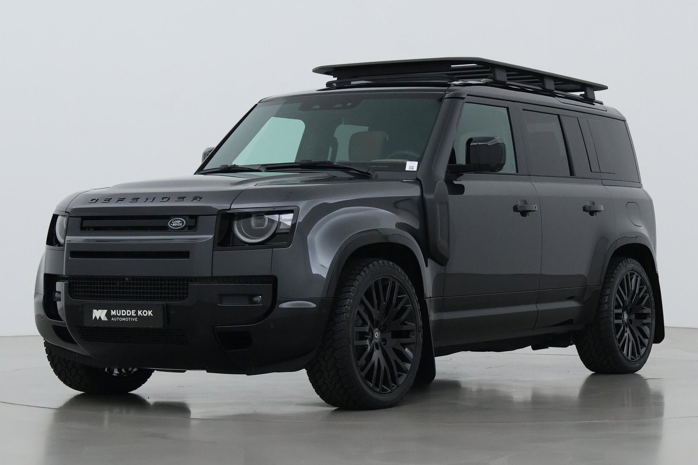Land Rover Defender 110 P300e X-Dynamic HSE | HERITAGE 22 Inch | Explorer Pack | ClearSight | Meridian Surround | Head-Up | ACC | Panoramadak | Trekhaak