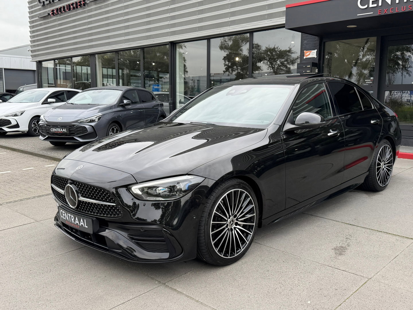 Mercedes-Benz C-Klasse 200 4MATIC AMG Burmester|Pano|Keyless|Carplay|Hud|ACC