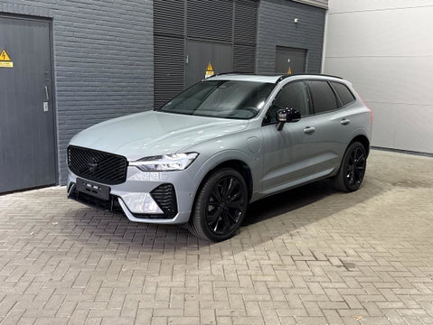 Volvo XC60 T6 Plus Black Edition | Harman/Kardon | Pilot Assist | Panoramadak | 360° Camera | Head-Up | Stoel+Stuurverwarming | 21 Inch
