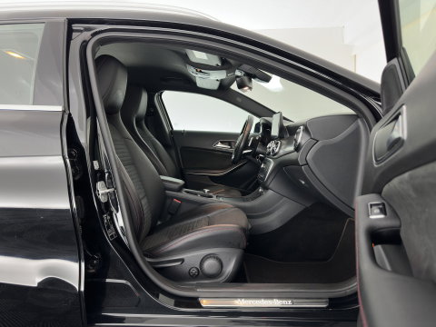 Mercedes-Benz GLA 180 d AMG (INCL.BTW) Aut. *LEATHER-MICROFIBRE | XENON | MEMORY-PACK | HEATED-SPORTSEATS | SHIFT-PADDLES | NAVI-FULLMAP | ECC | PDC | CRUISE | 18''ALU*