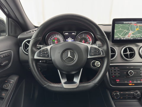 Mercedes-Benz GLA 180 d AMG (INCL.BTW) Aut. *LEATHER-MICROFIBRE | XENON | MEMORY-PACK | HEATED-SPORTSEATS | SHIFT-PADDLES | NAVI-FULLMAP | ECC | PDC | CRUISE | 18''ALU*