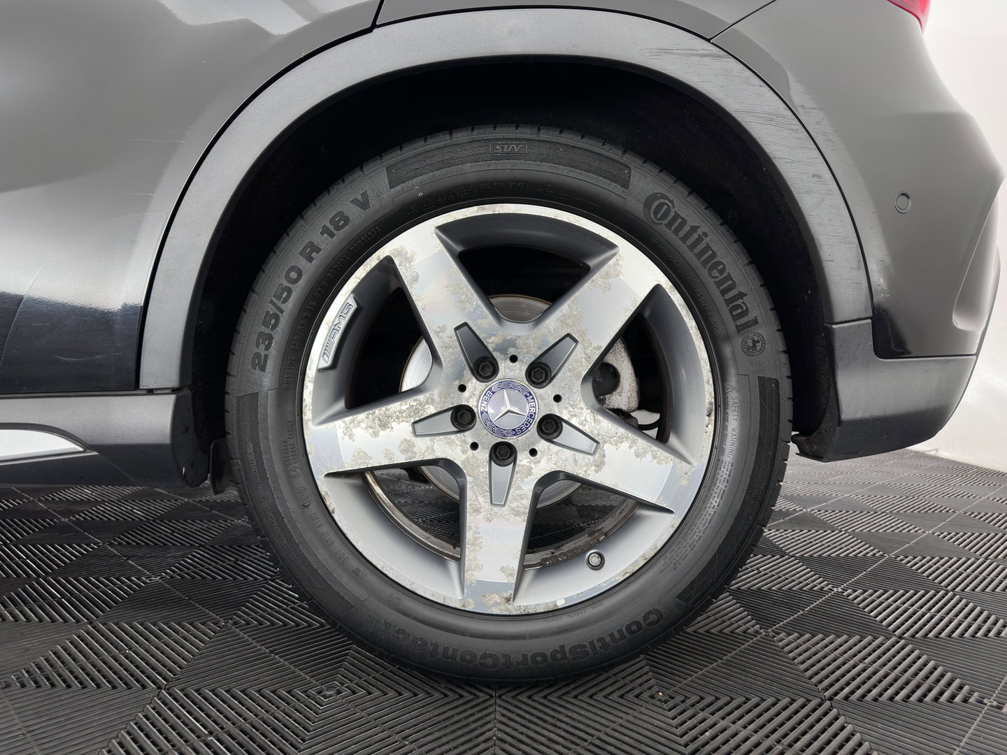 Mercedes-Benz GLA 180 d AMG (INCL.BTW) Aut. *LEATHER-MICROFIBRE | XENON | MEMORY-PACK | HEATED-SPORTSEATS | SHIFT-PADDLES | NAVI-FULLMAP | ECC | PDC | CRUISE | 18''ALU*