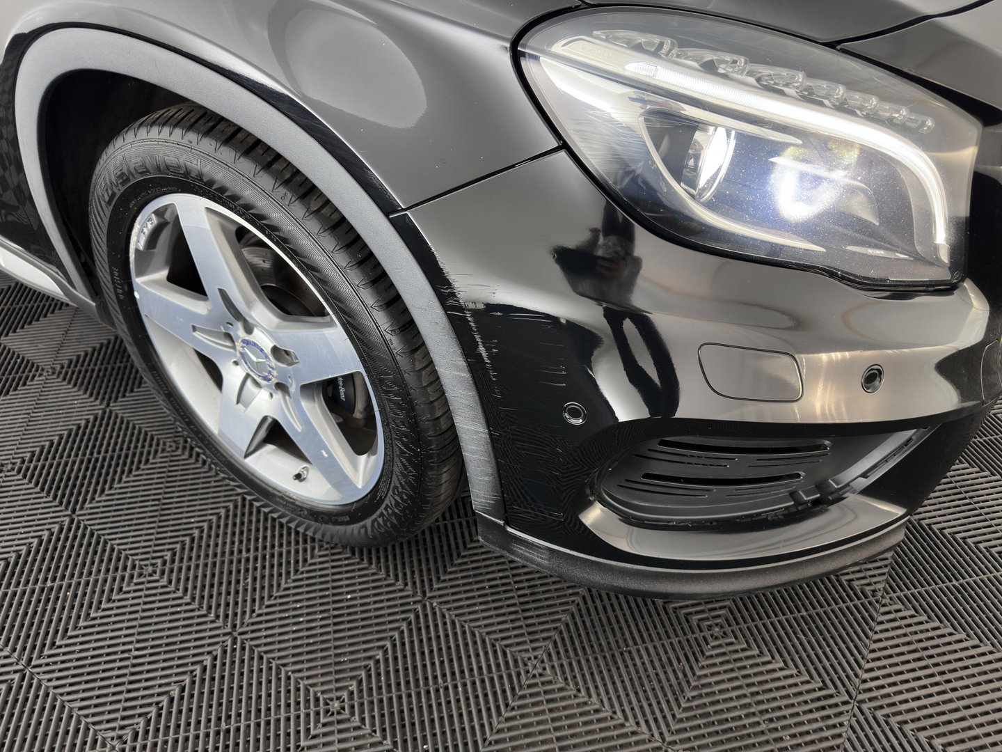 Mercedes-Benz GLA 180 d AMG (INCL.BTW) Aut. *LEATHER-MICROFIBRE | XENON | MEMORY-PACK | HEATED-SPORTSEATS | SHIFT-PADDLES | NAVI-FULLMAP | ECC | PDC | CRUISE | 18''ALU*
