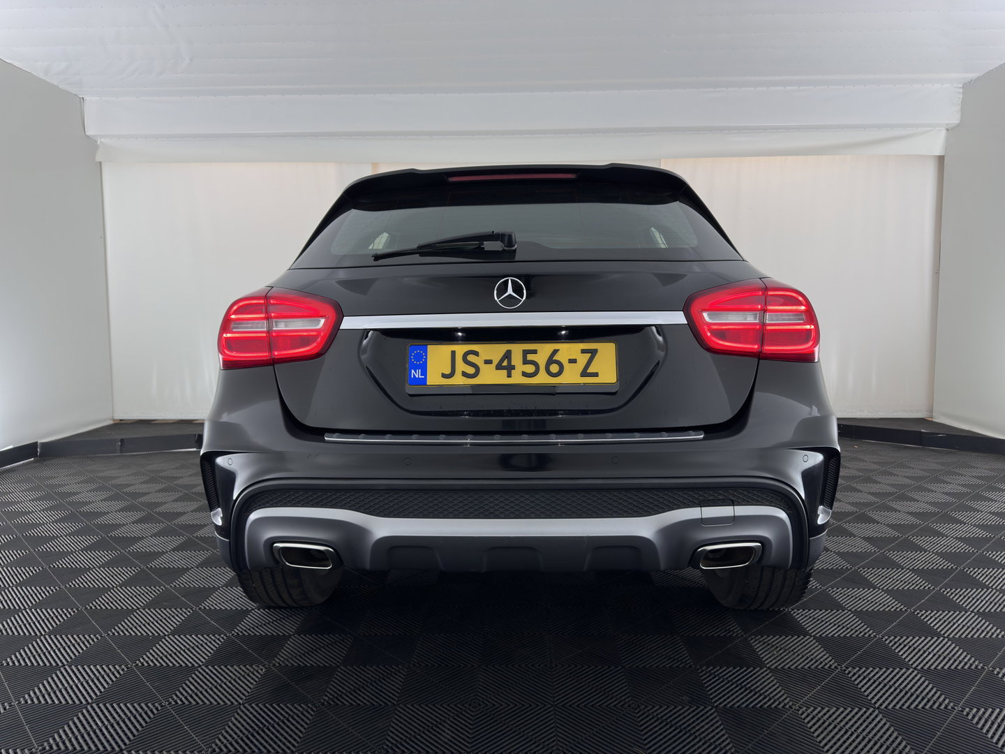 Mercedes-Benz GLA 180 d AMG (INCL.BTW) Aut. *LEATHER-MICROFIBRE | XENON | MEMORY-PACK | HEATED-SPORTSEATS | SHIFT-PADDLES | NAVI-FULLMAP | ECC | PDC | CRUISE | 18''ALU*