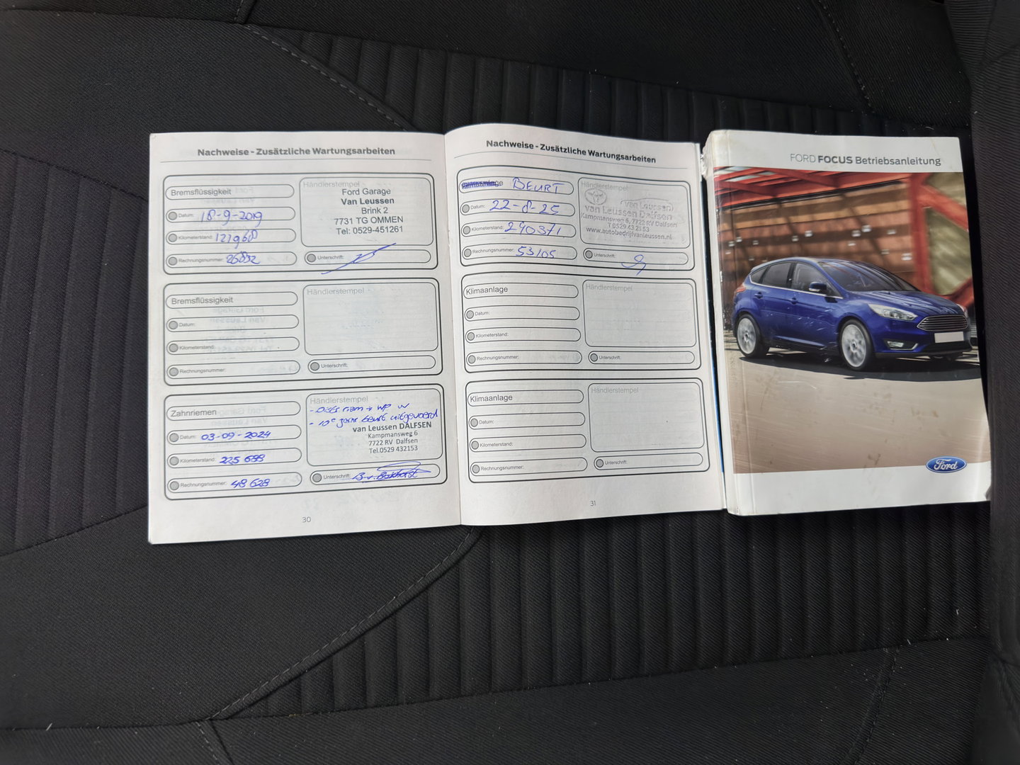 Ford FOCUS Wagon 1.5 TDCI Titanium Aut. *NAVI-FULLMAP | HEATED-COMFORTSEATS | BLIND-SPOT | CAMERA | KEYLESS | PRIVACY-GLASS | ECC | PDC | CRUISE | 17''ALU*