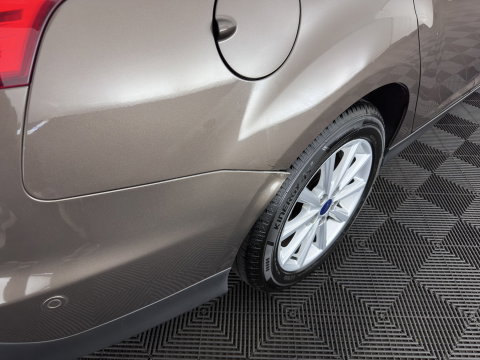 Ford FOCUS Wagon 1.5 TDCI Titanium Aut. *NAVI-FULLMAP | HEATED-COMFORTSEATS | BLIND-SPOT | CAMERA | KEYLESS | PRIVACY-GLASS | ECC | PDC | CRUISE | 17''ALU*