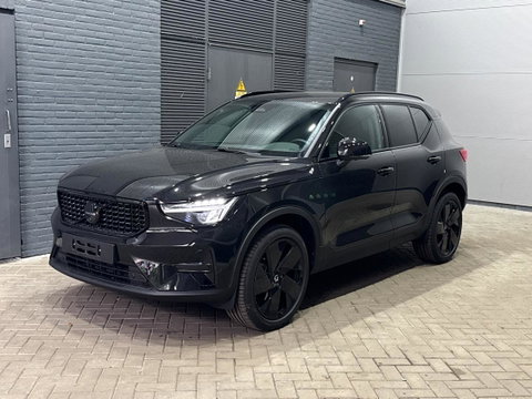 Volvo XC40 2.0 B3 Plus Black Edition | Harman/Kardon | BLIS | 360° Camera | Pilot Assist | Stoel+Stuurverwarming | Memory | ACC | 20 Inch