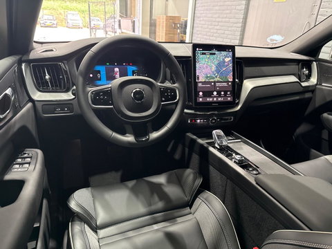 Volvo XC60 T6 Plus Black Edition | Harman/Kardon | Panoramadak | Head-Up | 360° Camera | ACC | 21 Inch