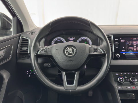 Škoda Karoq 1.6 TDI Style Business (INCL.BTW) Aut. *FULL-LED | NAVI-FULLMAP | ADAPTIVE-CRUISE | HEATED-COMFORTSEATS | KEYLESS | PRIVACY-GLASS | AMBIENT-LIGHT | DAB+ | ECC | PDC | 18''ALU*