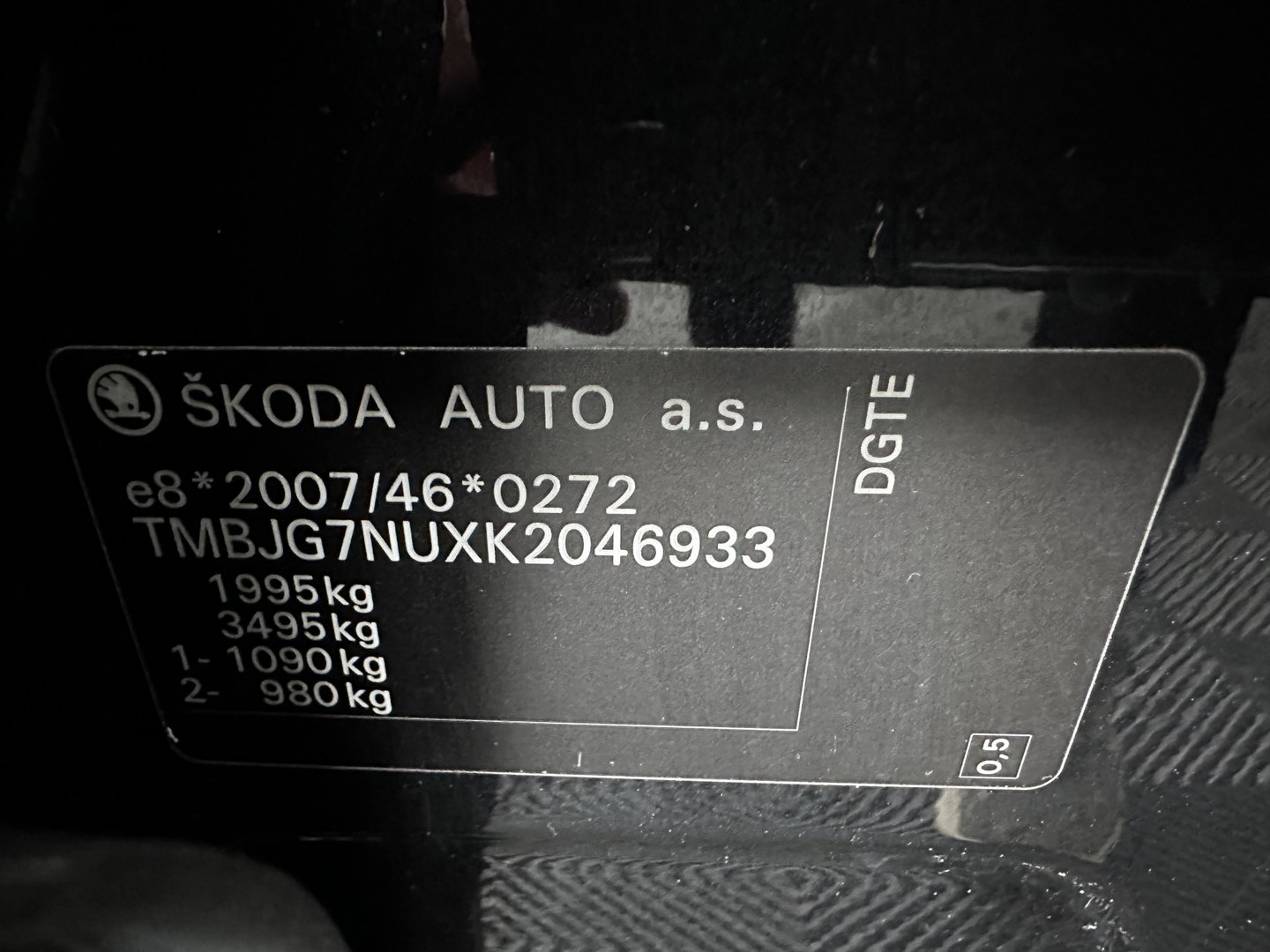 Škoda Karoq 1.6 TDI Style Business (INCL.BTW) Aut. *FULL-LED | NAVI-FULLMAP | ADAPTIVE-CRUISE | HEATED-COMFORTSEATS | KEYLESS | PRIVACY-GLASS | AMBIENT-LIGHT | DAB+ | ECC | PDC | 18''ALU*