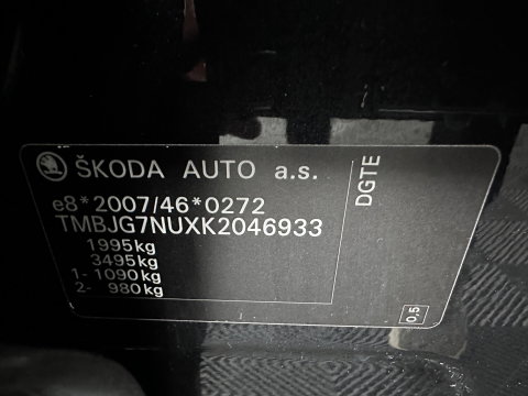 Škoda Karoq 1.6 TDI Style Business (INCL.BTW) Aut. *FULL-LED | NAVI-FULLMAP | ADAPTIVE-CRUISE | HEATED-COMFORTSEATS | KEYLESS | PRIVACY-GLASS | AMBIENT-LIGHT | DAB+ | ECC | PDC | 18''ALU*
