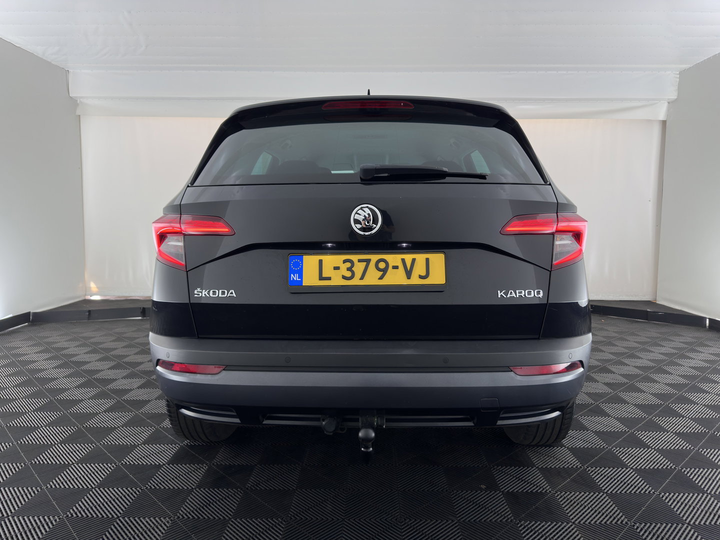 Škoda Karoq 1.6 TDI Style Business (INCL.BTW) Aut. *FULL-LED | NAVI-FULLMAP | ADAPTIVE-CRUISE | HEATED-COMFORTSEATS | KEYLESS | PRIVACY-GLASS | AMBIENT-LIGHT | DAB+ | ECC | PDC | 18''ALU*