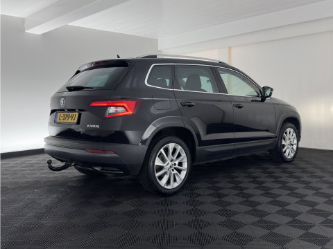 Škoda Karoq 1.6 TDI Style Business (INCL.BTW) Aut. *FULL-LED | NAVI-FULLMAP | ADAPTIVE-CRUISE | HEATED-COMFORTSEATS | KEYLESS | PRIVACY-GLASS | AMBIENT-LIGHT | DAB+ | ECC | PDC | 18''ALU*