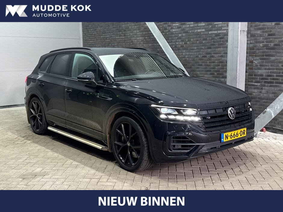 Volkswagen Touareg 3.0 TSi eHybrid 4MOTION R | Luchtvering | Panoramadak | Trekhaak | 360° Camera | Head-Up | Night Vision | Dynaudio | Massage+Ventilatie | 22 Inch