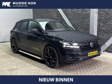 Volkswagen Touareg 3.0 TSi eHybrid 4MOTION R | Luchtvering | Panoramadak | Trekhaak | 360° Camera | Head-Up | Night Vision | Dynaudio | Massage+Ventilatie | 22 Inch