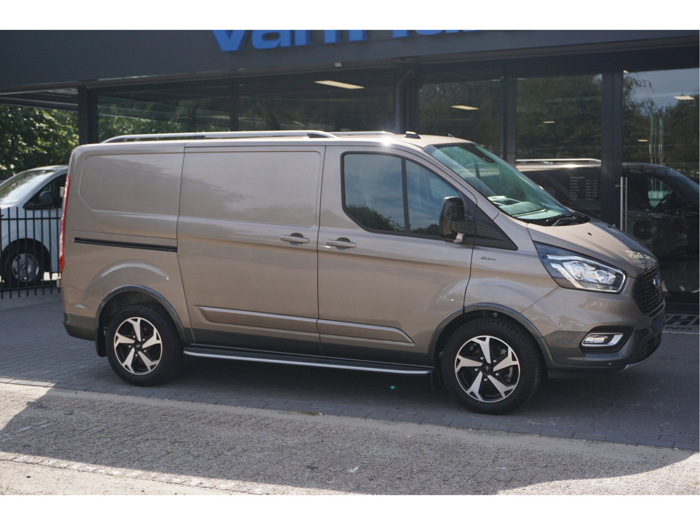 Ford Transit Custom 300S Active 130PK BPM VRIJ!! Airco, Cruise, Apple CP / Android Auto, 17" LM Velg!! NR. 397