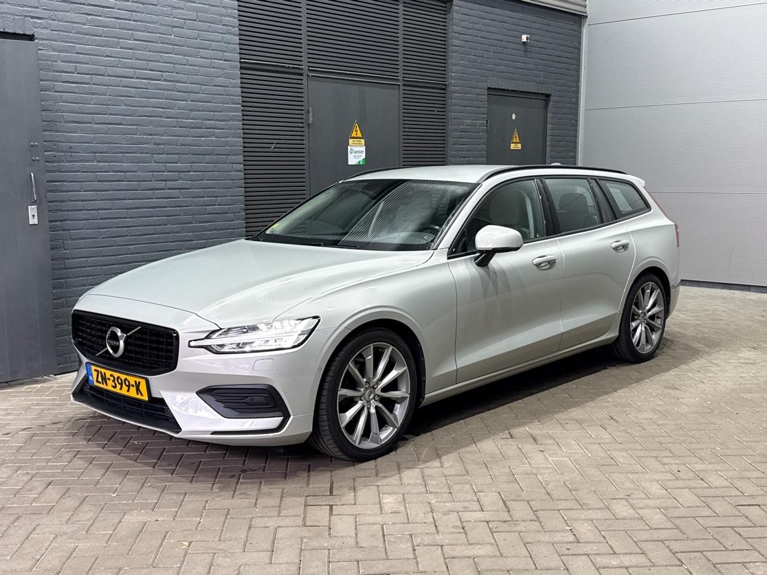 Volvo V60 2.0 D4 Inscription | Harman/Kardon | Pilot-assist | BLIS | Trekhaak | Stoelverwarming | Carplay | ACC