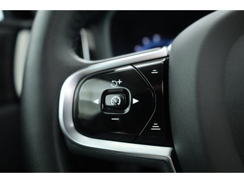 Volvo XC60 2.0 T8 455PK Plug-in hybrid AWD Plus Dark | Long Range | 360 Camera | Pano-dak | Harman /  Kardon Audio | ACC |