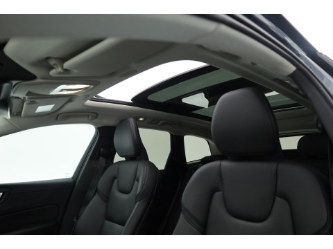 Volvo XC60 2.0 T8 455PK Plug-in hybrid AWD Plus Dark | Long Range | 360 Camera | Pano-dak | Harman /  Kardon Audio | ACC |