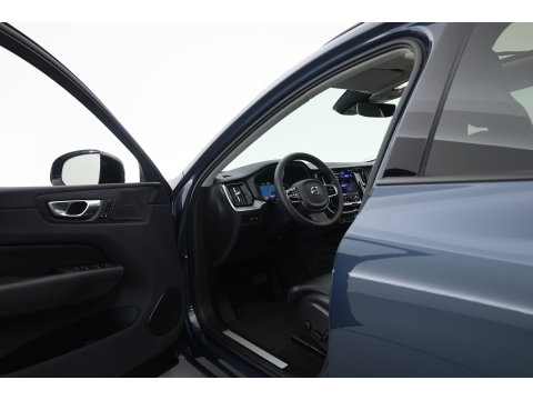 Volvo XC60 2.0 T8 455PK Plug-in hybrid AWD Plus Dark | Long Range | 360 Camera | Pano-dak | Harman /  Kardon Audio | ACC |