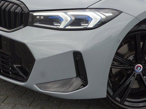 BMW 3 Serie Touring 330e 292PK X-Drive M-Sport / Brooklyn / 2022 / pano / LED